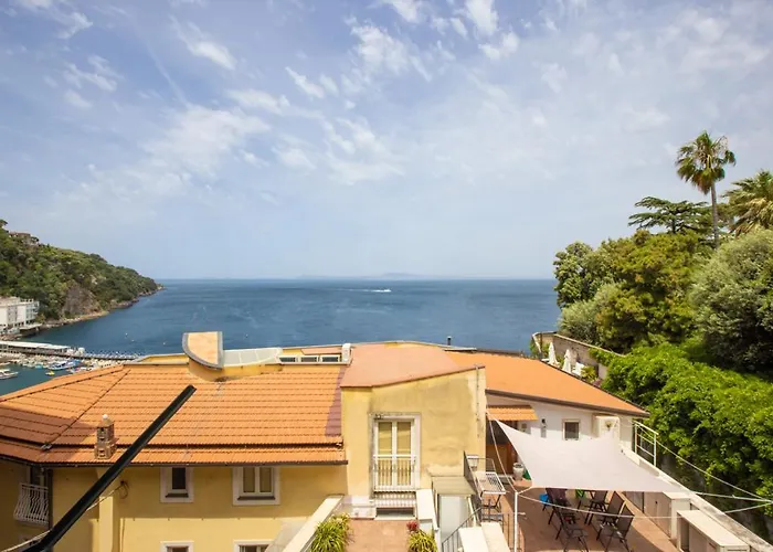 Lejlighed Romantic Seaview Flat With Balcony